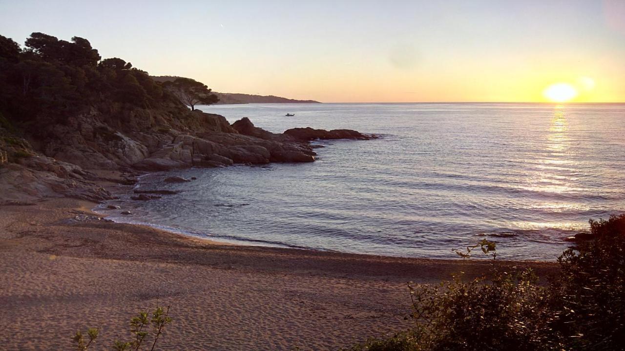 ⭑ Terrace + Sea Views + Private Beach. What Else? ⭑ Tossa de Mar Buitenkant foto